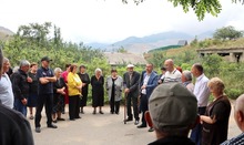 ԱՅՑ ՔԱՋԱՐԱՆՑ ԳՅՈՒՂ, ՀԱՆԴԻՊՈՒՄ ԱՎԱԳԱՆՈՒ ԱՆԴԱՄՆԵՐԻ ՀԵՏ