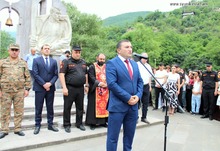 Կապանցի և քաջարանցի նորակոչիկներին բանակ ճանապարհեցին Կապանցի և քաջարանցի նորակոչիկներին բանակ ճանապարհեցին